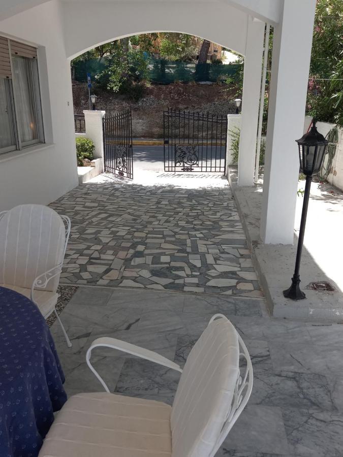 Ekie Apartment With Sea View Kalamata Bagian luar foto