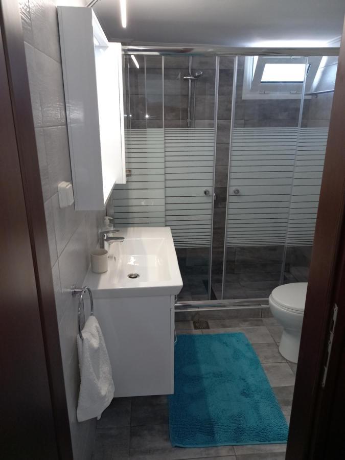 Ekie Apartment With Sea View Kalamata Bagian luar foto