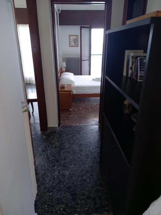 Ekie Apartment With Sea View Kalamata Bagian luar foto