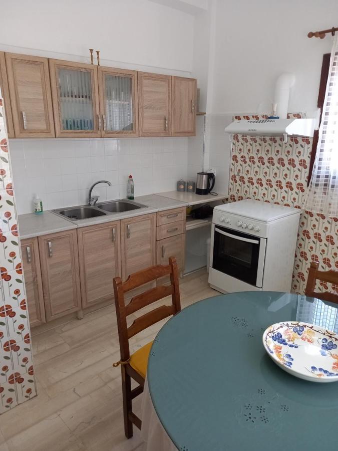 Ekie Apartment With Sea View Kalamata Bagian luar foto